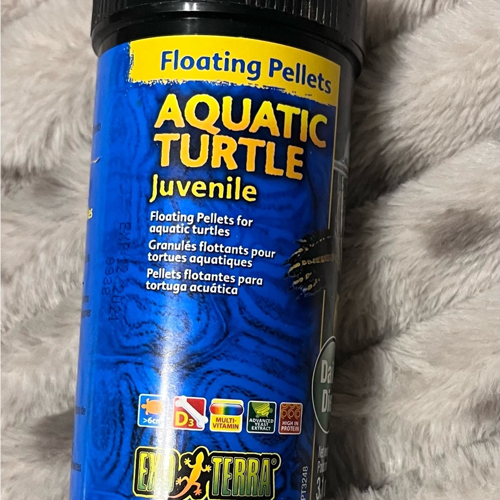 Blue Aquatic Turtle Juvenile Floating Pellets